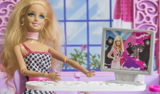 Die Entstehung der klassischen Barbie Puppe